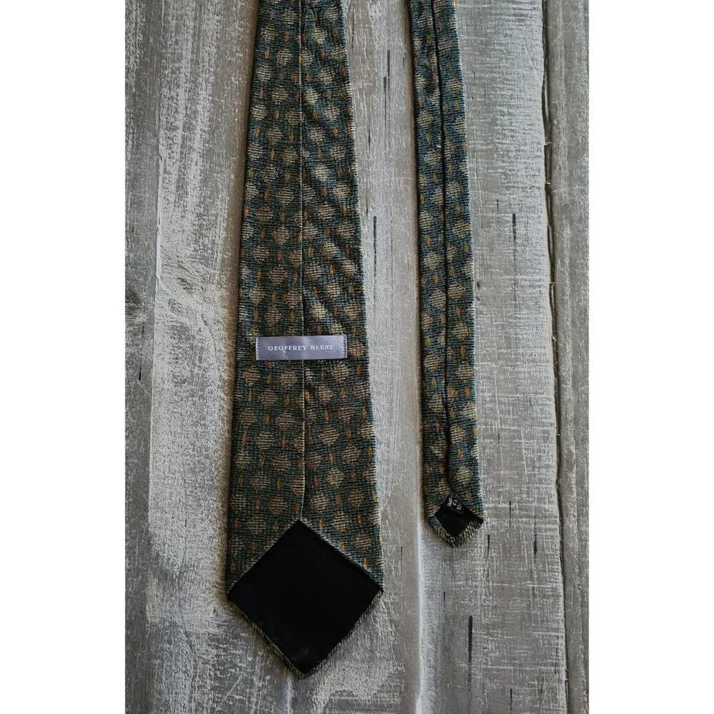 Set‎ Of 4 Geoffrey Beene Mens Silk Neck ties Multicolor  American Greetings